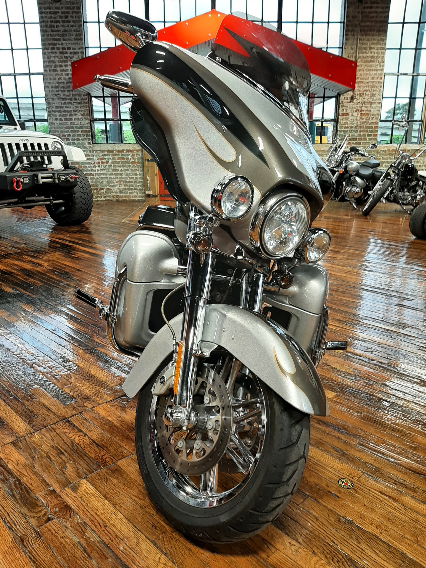 2013 Harley-Davidson CVO™ Ultra Classic® Electra Glide® in Laurel, Mississippi - Photo 8