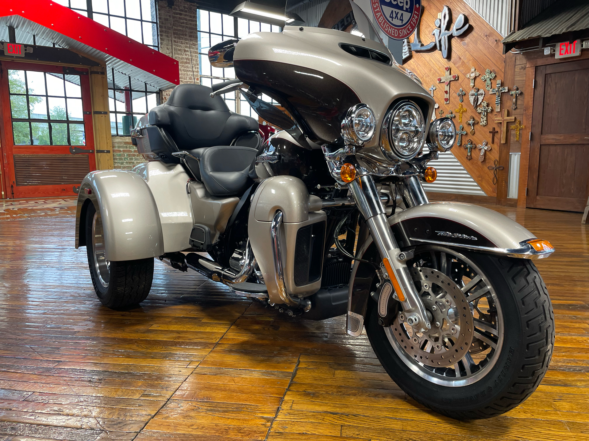 2018 Harley-Davidson Tri Glide® Ultra in Laurel, Mississippi - Photo 8