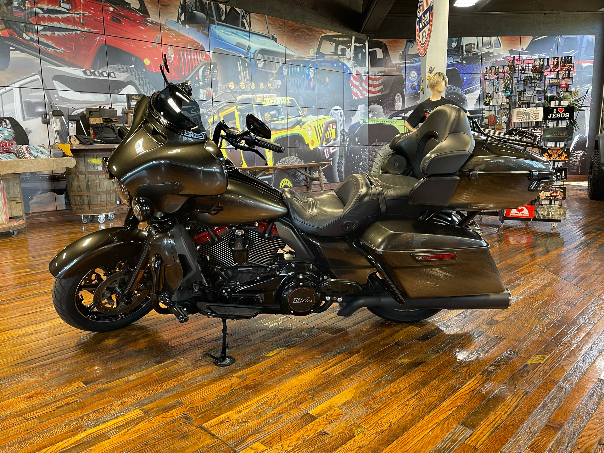 2018 Harley-Davidson CVO™ Limited in Laurel, Mississippi - Photo 5
