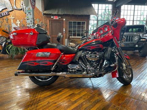 2010 Harley-Davidson CVO™ Ultra Classic® Electra Glide® in Laurel, Mississippi - Photo 1