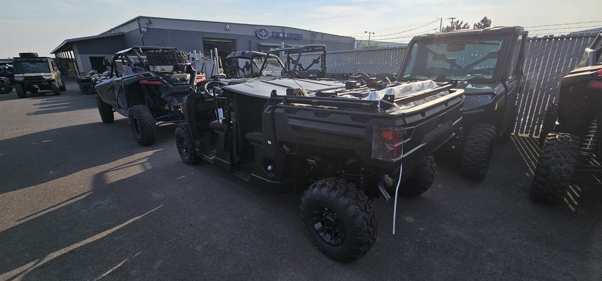 2025 Polaris Ranger Crew 1000 Premium in Redmond, Oregon - Photo 2