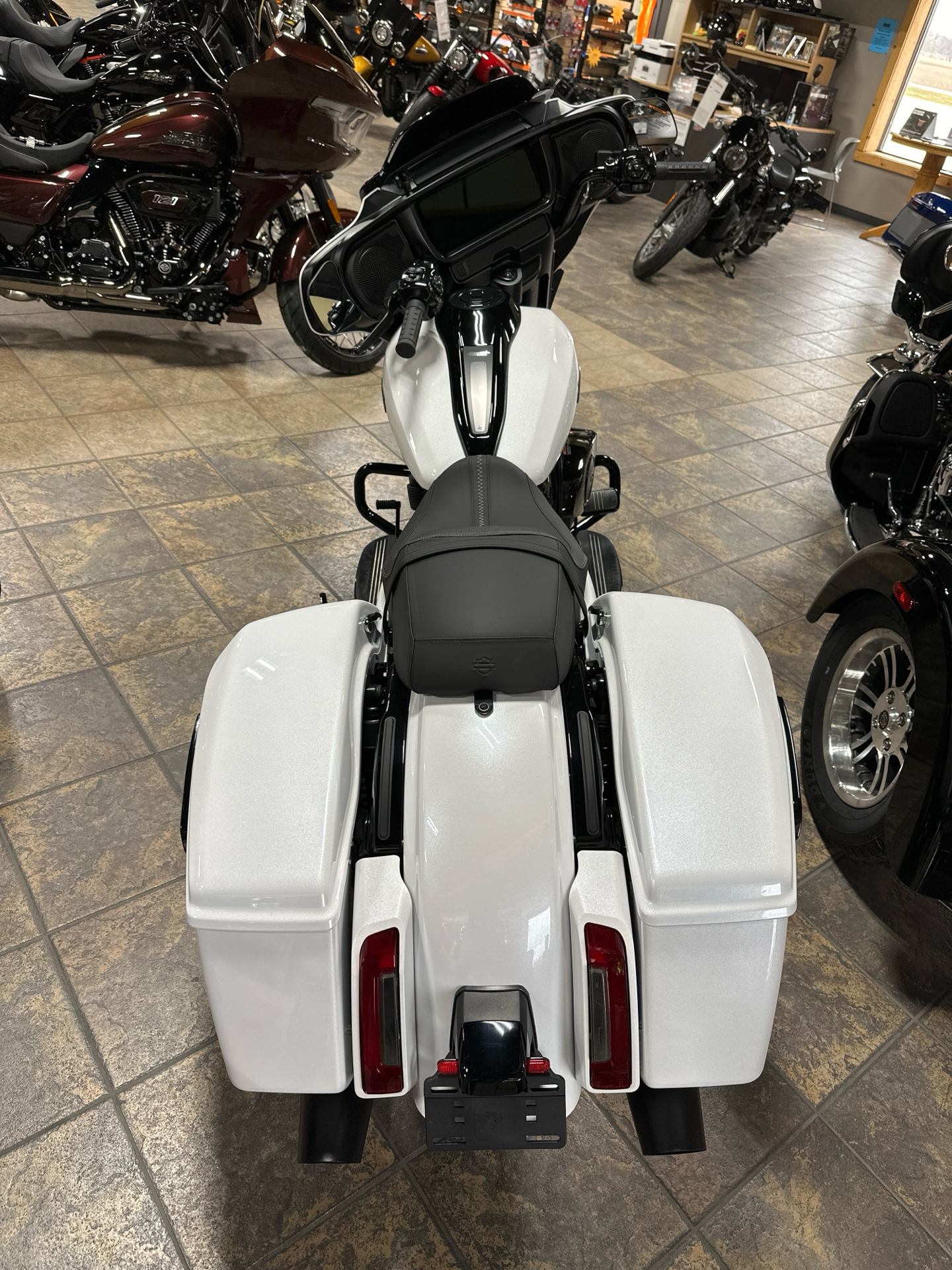 2024 Harley-Davidson Street Glide® in Tecumseh, Michigan - Photo 3