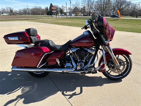 2017 Harley-Davidson Street Glide® Special in Tecumseh, Michigan - Photo 1