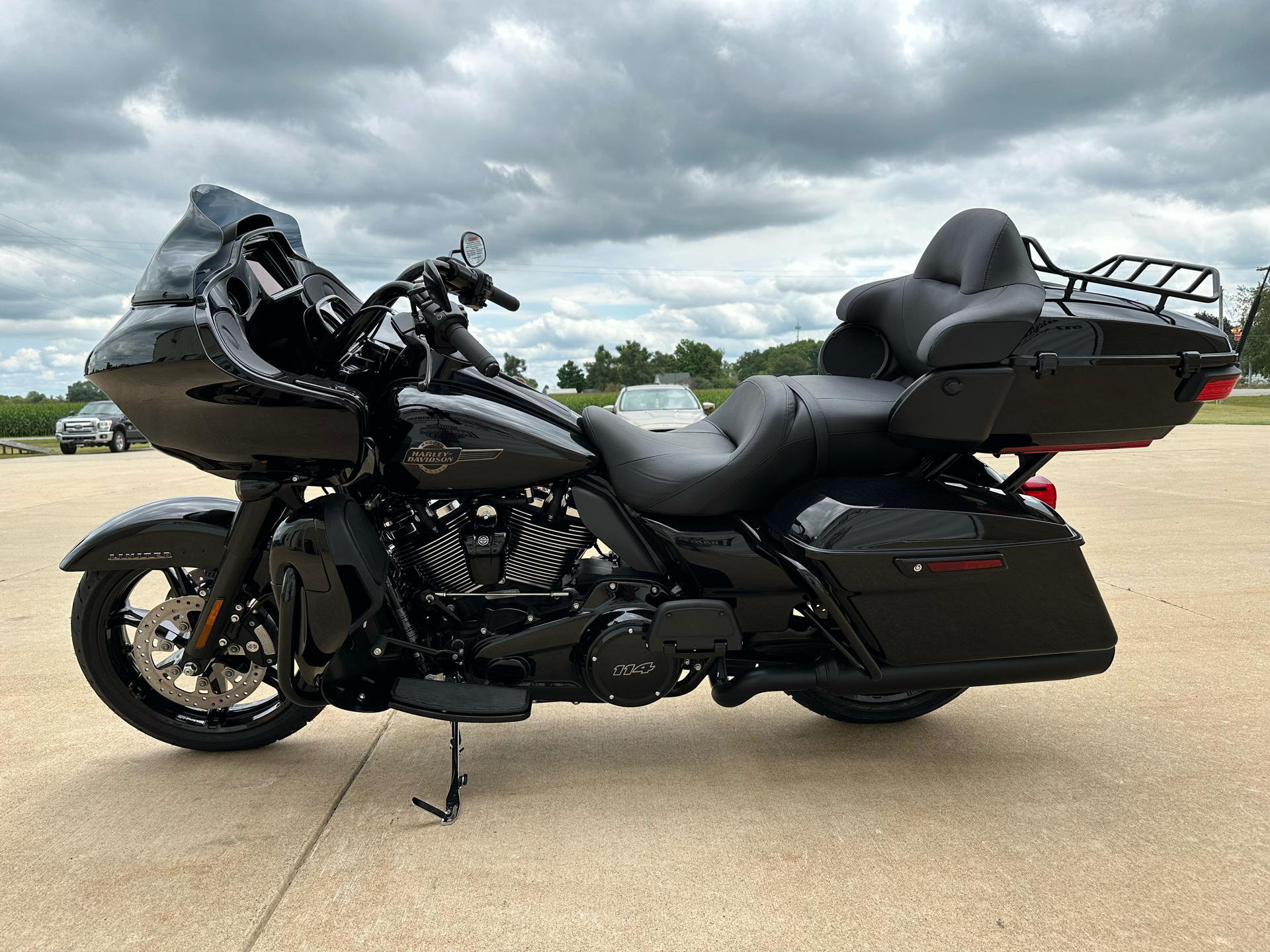 2024 Harley-Davidson Road Glide® Limited in Tecumseh, Michigan - Photo 5