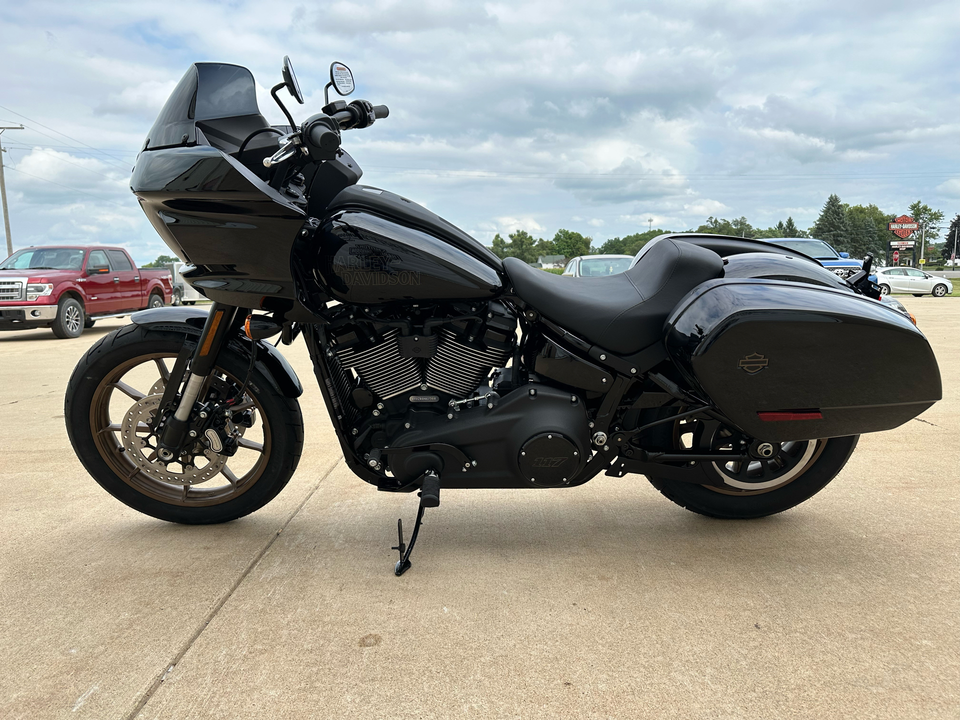 2024 Harley-Davidson Low Rider® ST in Tecumseh, Michigan - Photo 6