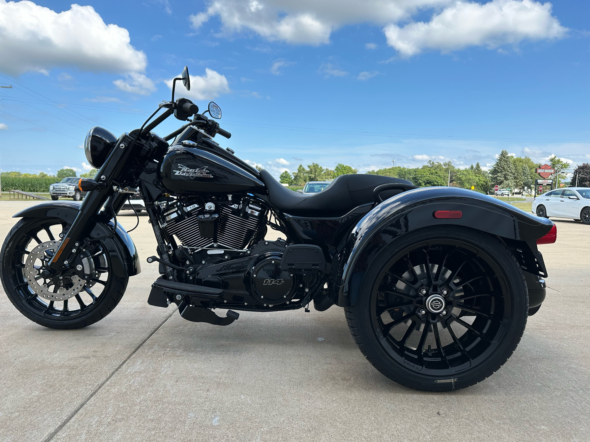 2024 Harley-Davidson Freewheeler® in Tecumseh, Michigan - Photo 6