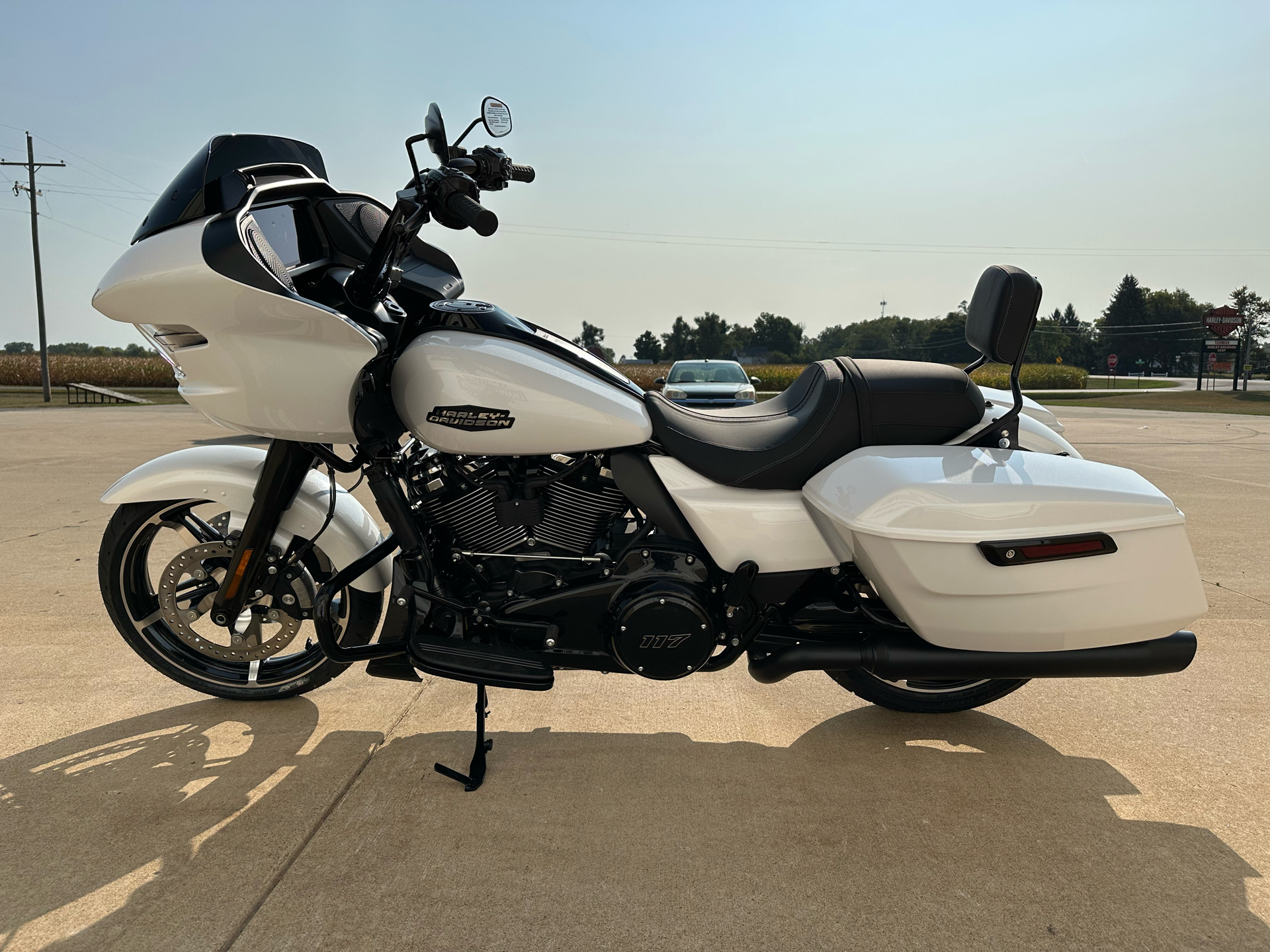 2024 Harley-Davidson Road Glide® in Tecumseh, Michigan - Photo 5