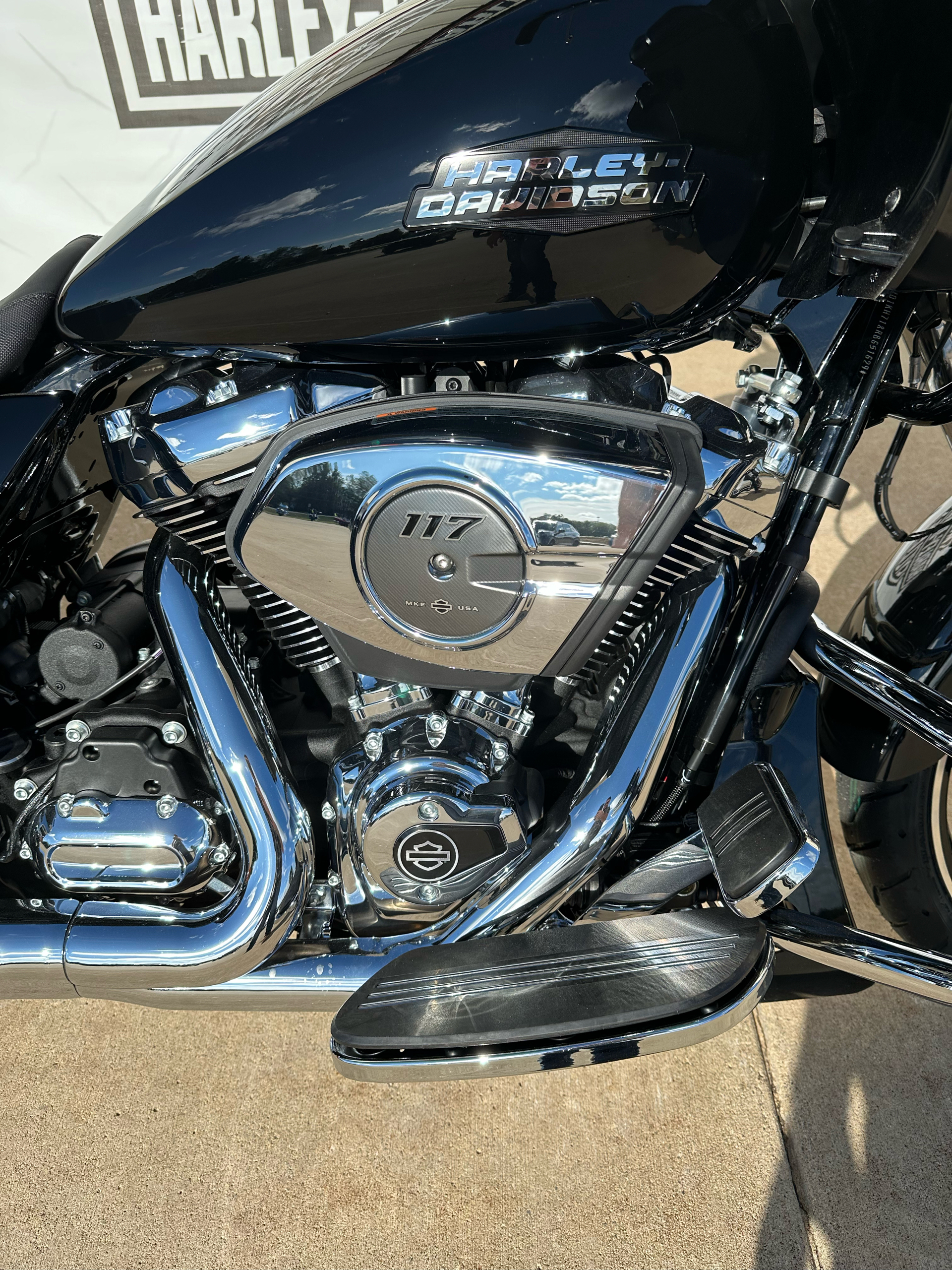 2024 Harley-Davidson Road Glide® in Tecumseh, Michigan - Photo 2