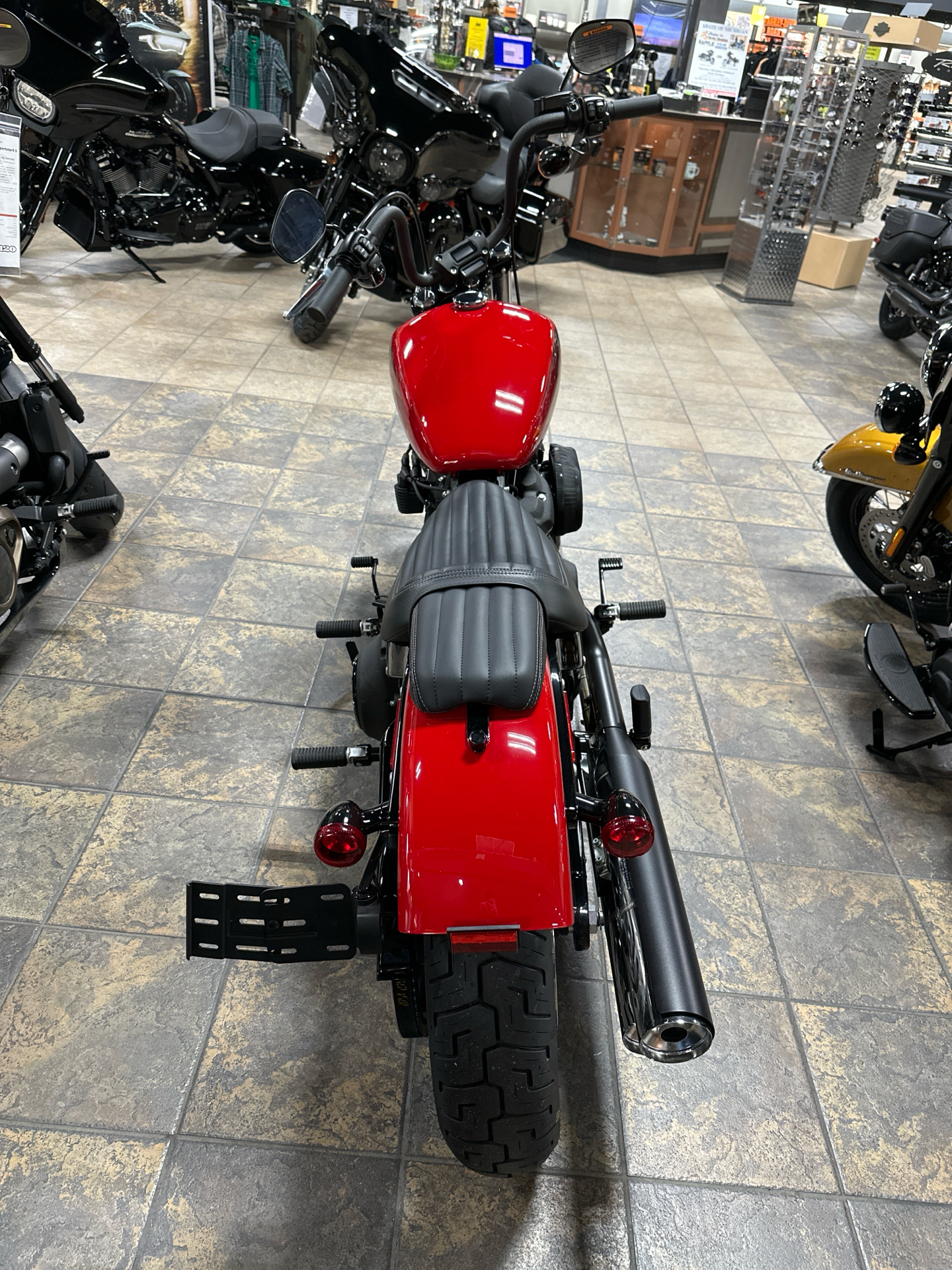 2023 Harley-Davidson Street Bob® 114 in Tecumseh, Michigan - Photo 3