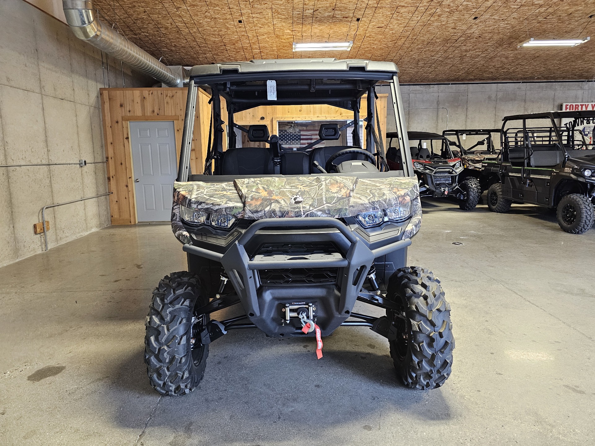 2024 Can-Am Defender MAX XT HD10 in Cement City, Michigan - Photo 3