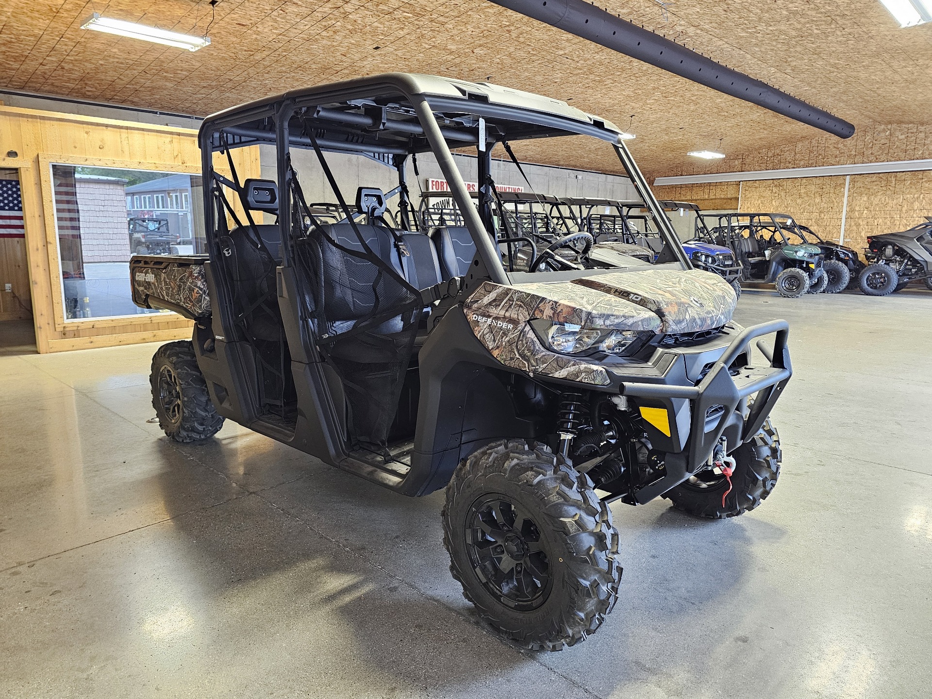 2024 Can-Am Defender MAX XT HD10 in Cement City, Michigan - Photo 4