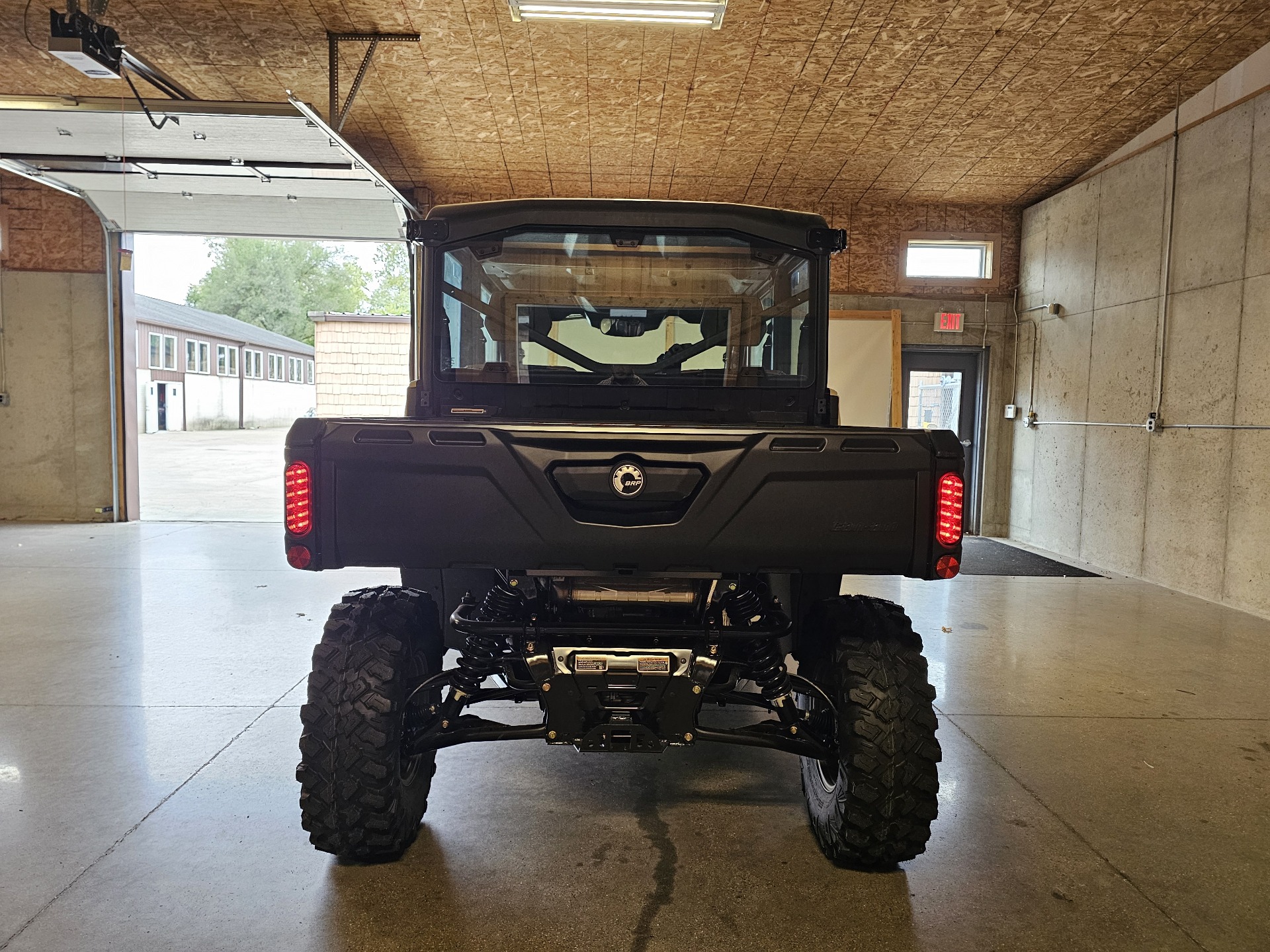 2024 Can-Am Defender MAX Limited in Cement City, Michigan - Photo 7