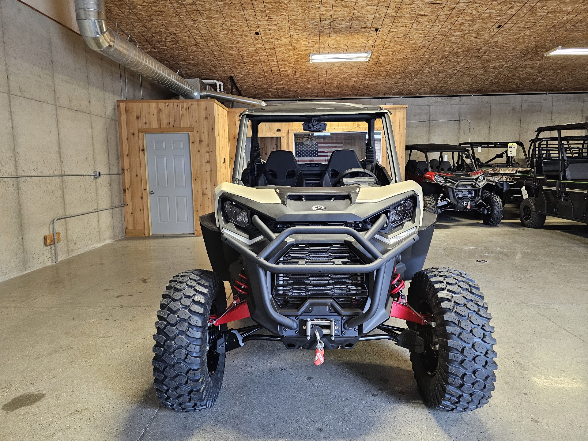 2024 Can-Am Commander XT-P in Cement City, Michigan - Photo 3