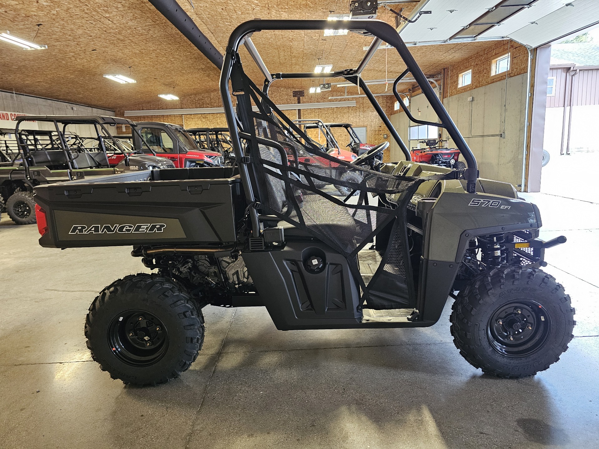 2024 Polaris Ranger 570 Full-Size in Cement City, Michigan - Photo 5