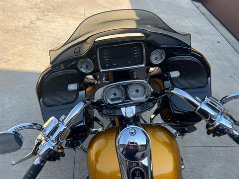 2016 Harley-Davidson Road Glide® in Cement City, Michigan - Photo 10