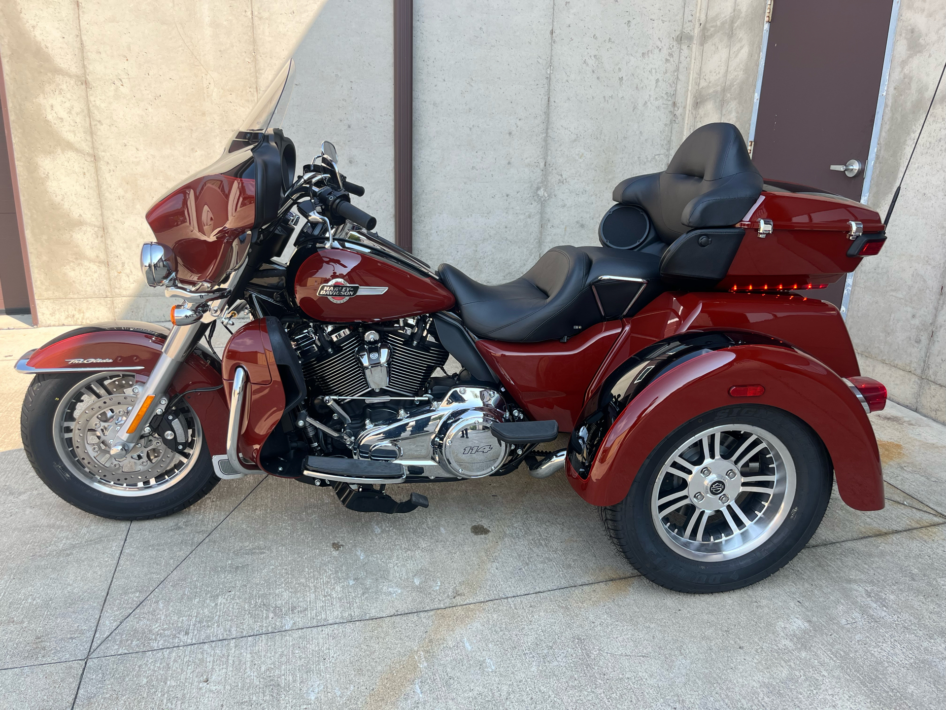 2024 Harley-Davidson Tri Glide® Ultra in Cement City, Michigan - Photo 4