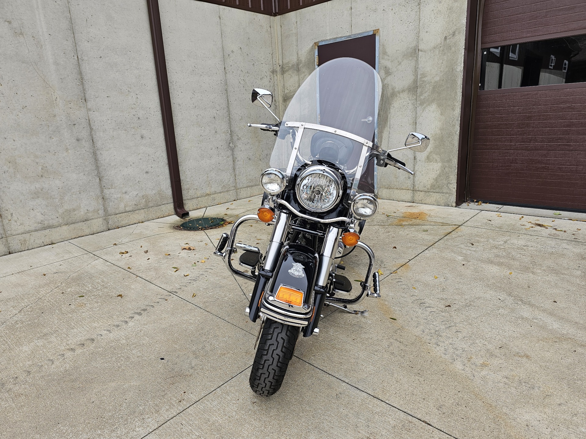 2008 Harley-Davidson Road King® Peace Officer Special Edition in Cement City, Michigan - Photo 2