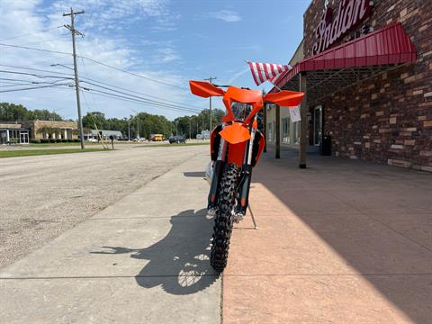 2025 KTM 300 XC-W in Michigan Center, Michigan - Photo 4