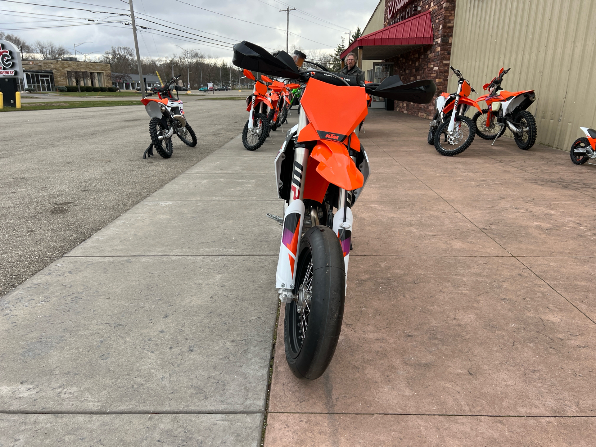 2024 KTM 450 SMR in Michigan Center, Michigan - Photo 4