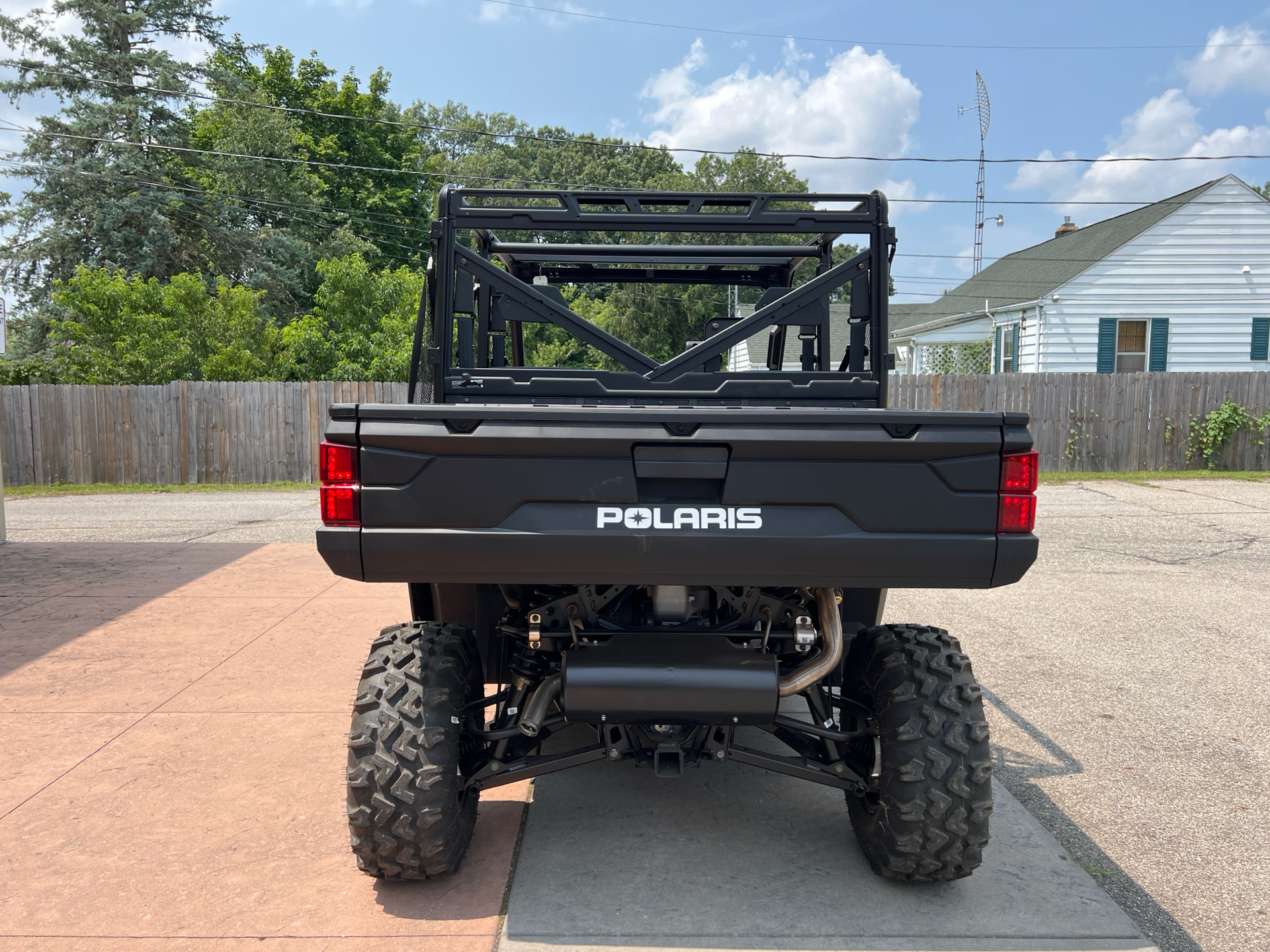 2024 Polaris Ranger Crew 1000 Premium in Michigan Center, Michigan - Photo 2