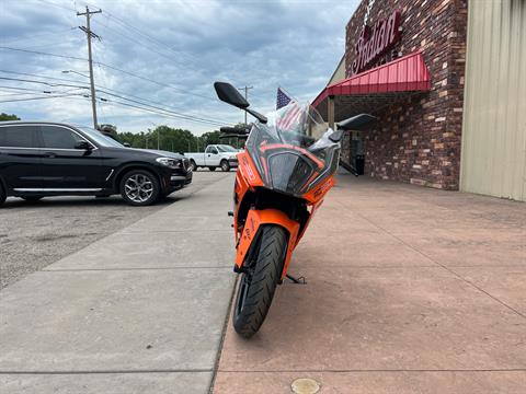 2023 KTM RC 390 in Michigan Center, Michigan - Photo 4