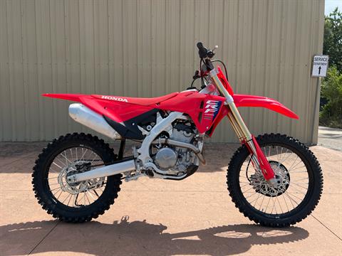 2025 Honda CRF250R in Michigan Center, Michigan