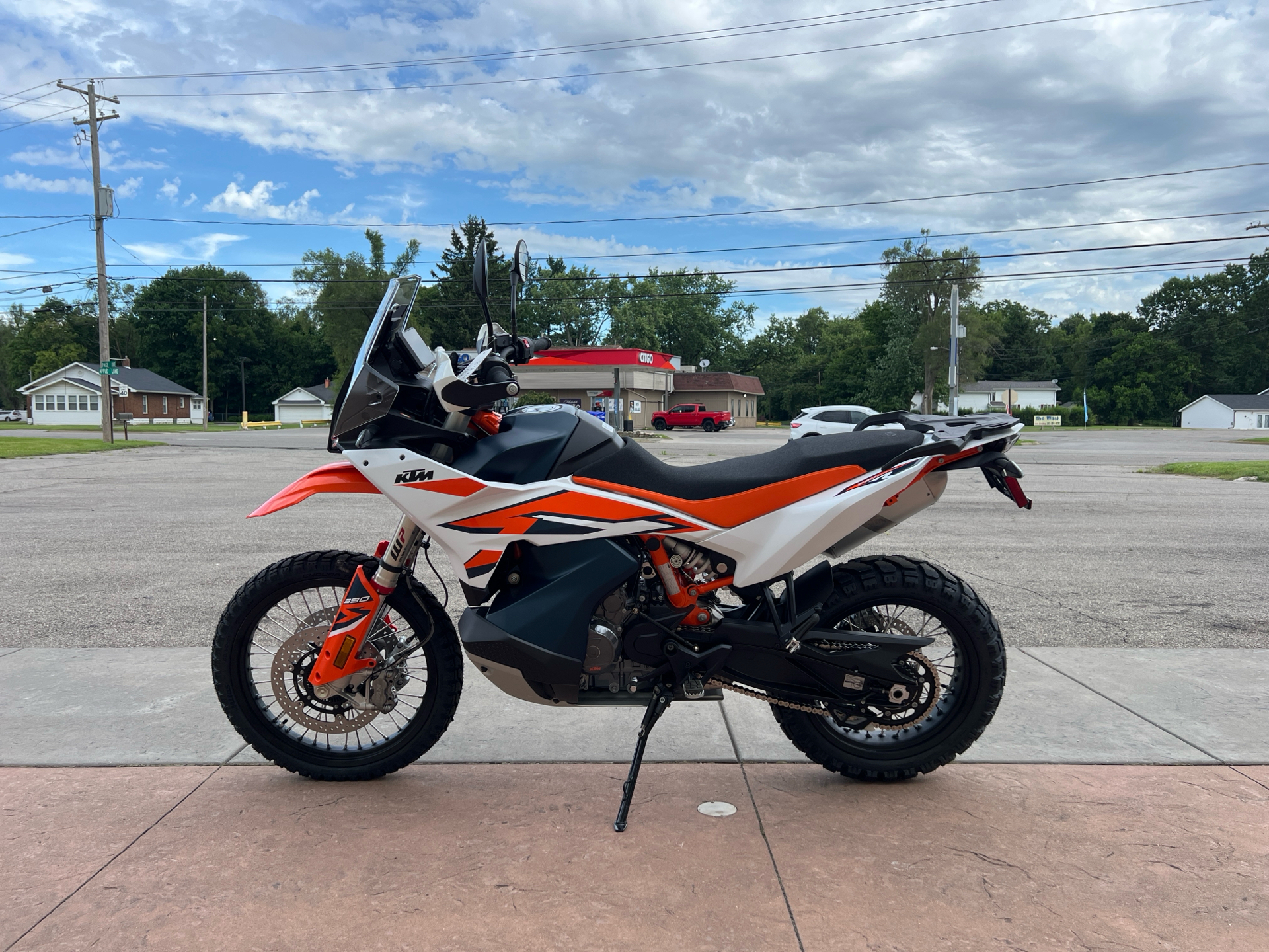 2024 KTM 890 Adventure R in Michigan Center, Michigan - Photo 3