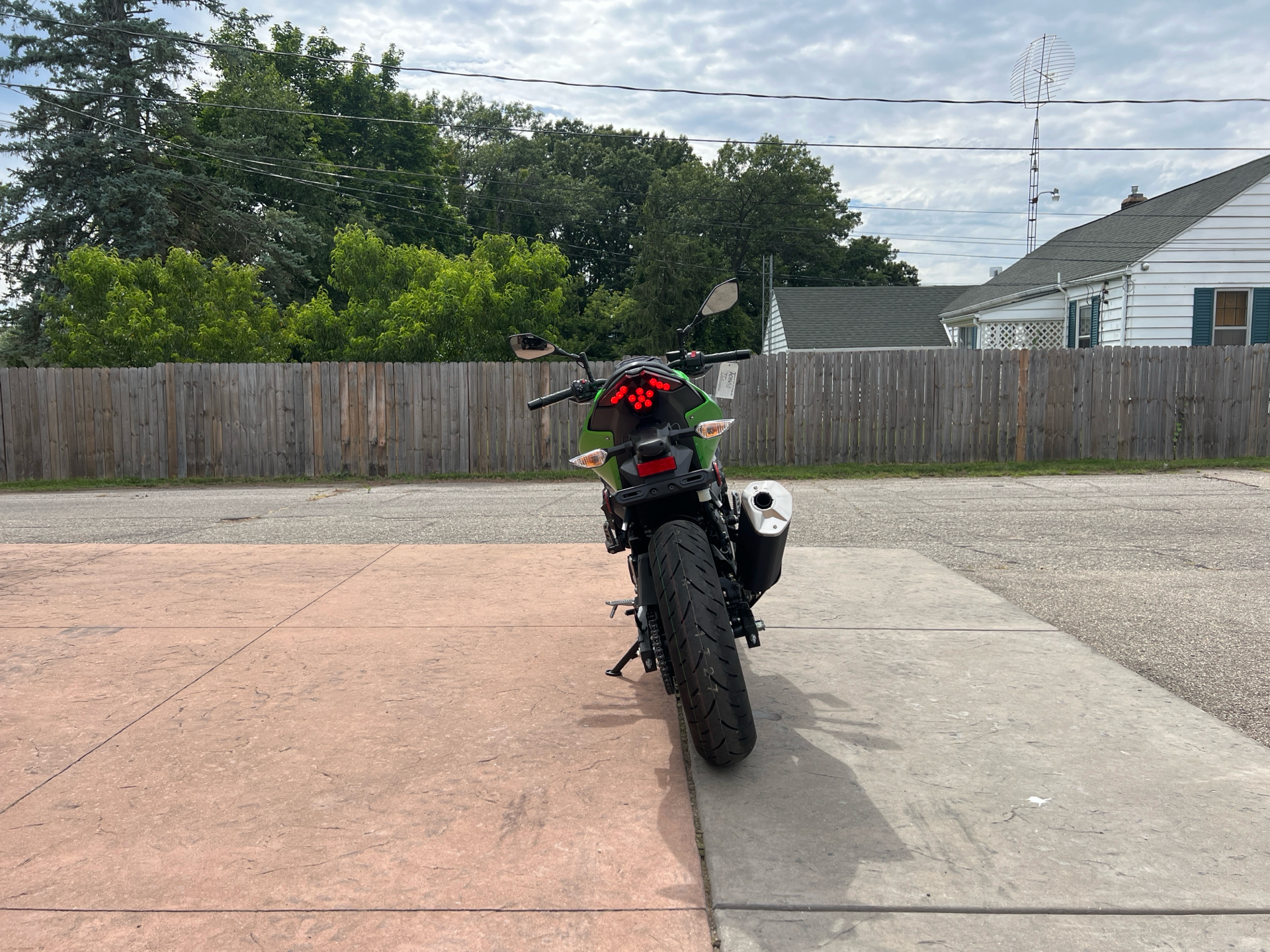 2024 Kawasaki Z500 ABS in Michigan Center, Michigan - Photo 2