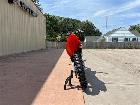 2025 KTM 250 SX in Michigan Center, Michigan - Photo 2