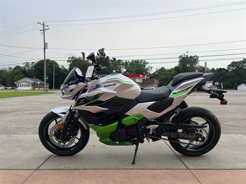 2024 Kawasaki Z7 Hybrid ABS in Michigan Center, Michigan - Photo 3