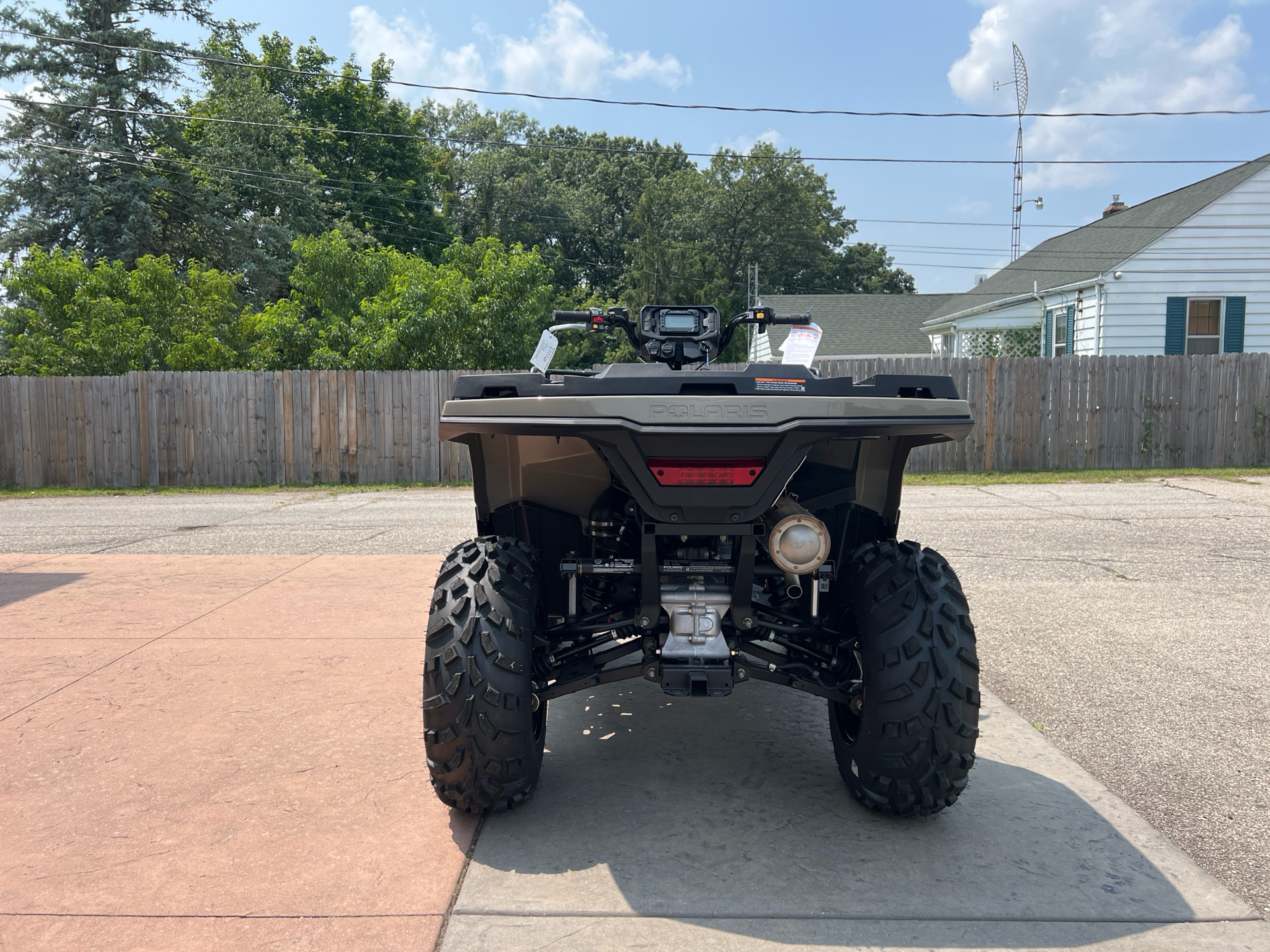 2024 Polaris Sportsman 570 in Michigan Center, Michigan - Photo 2