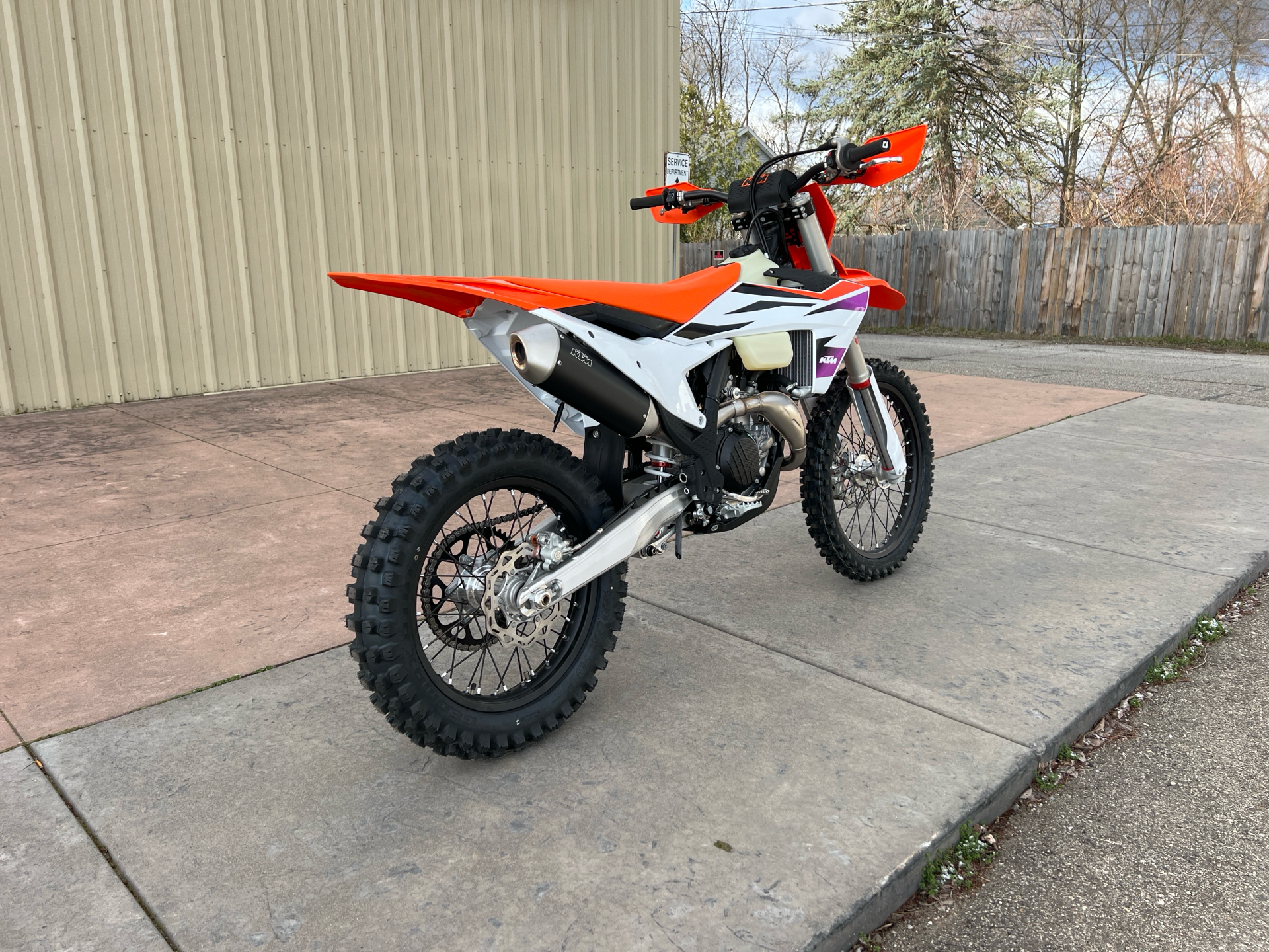 2024 KTM 450 XC-F in Michigan Center, Michigan - Photo 2