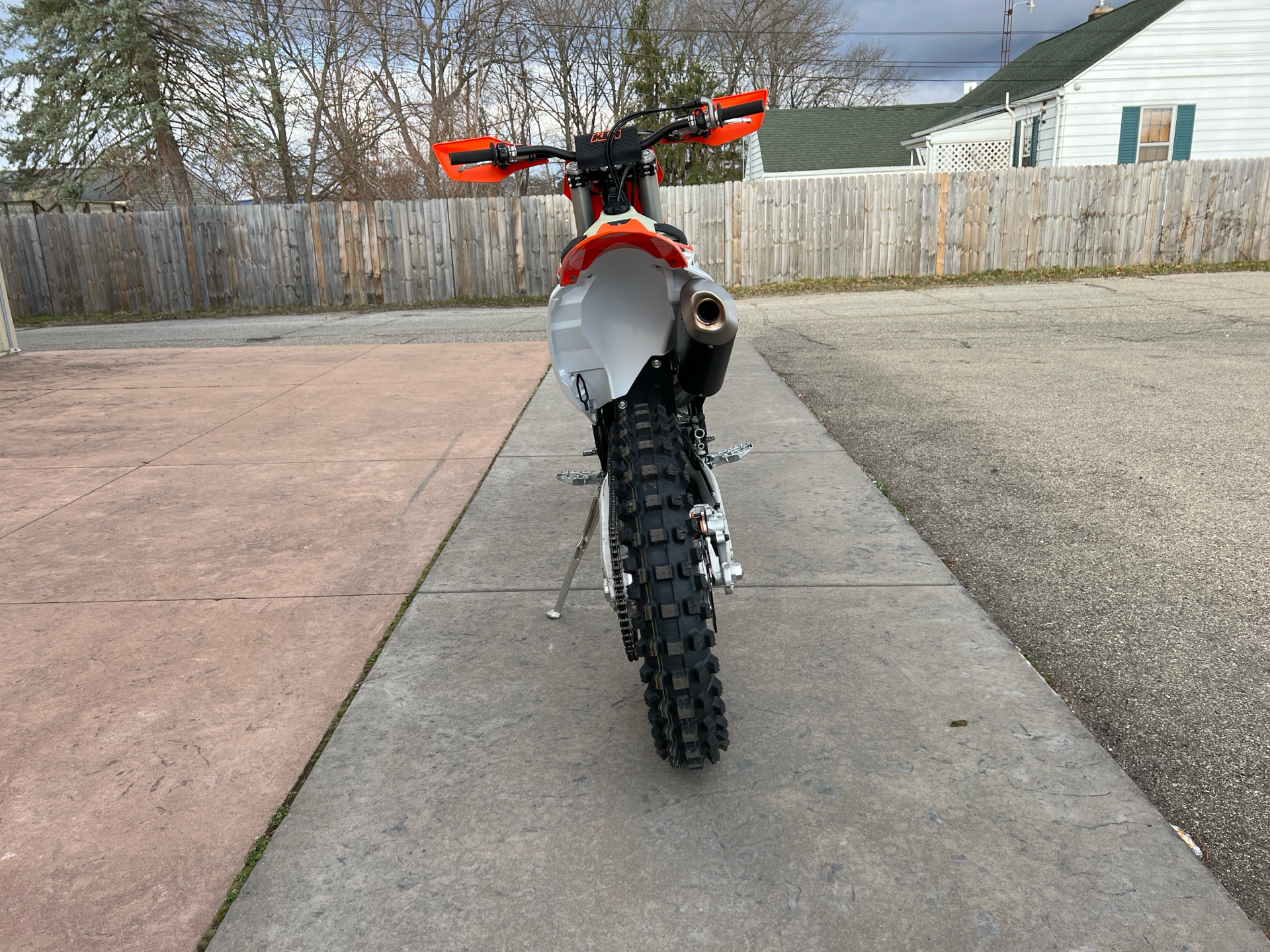 2024 KTM 450 XC-F in Michigan Center, Michigan - Photo 3