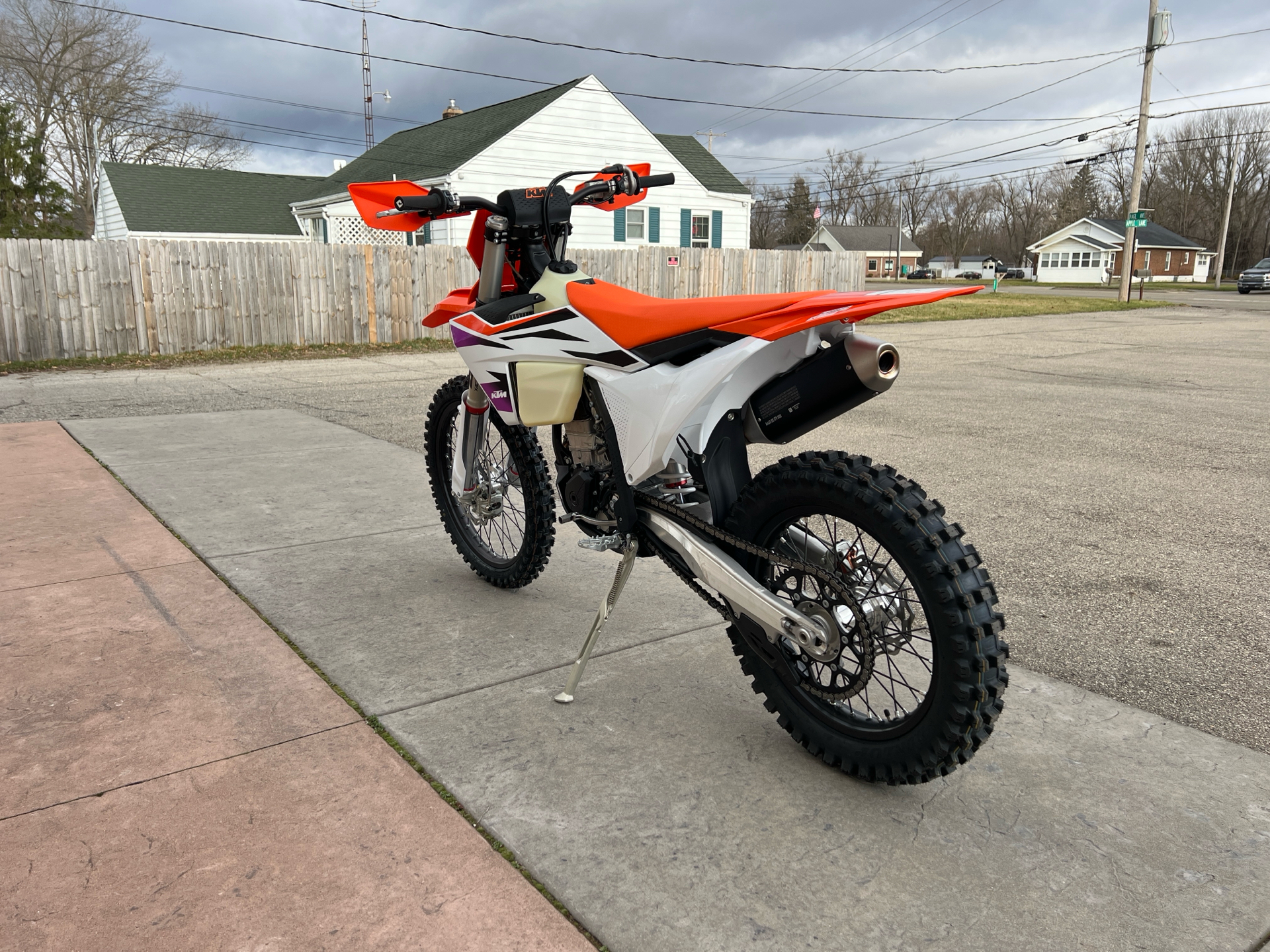 2024 KTM 450 XC-F in Michigan Center, Michigan - Photo 4