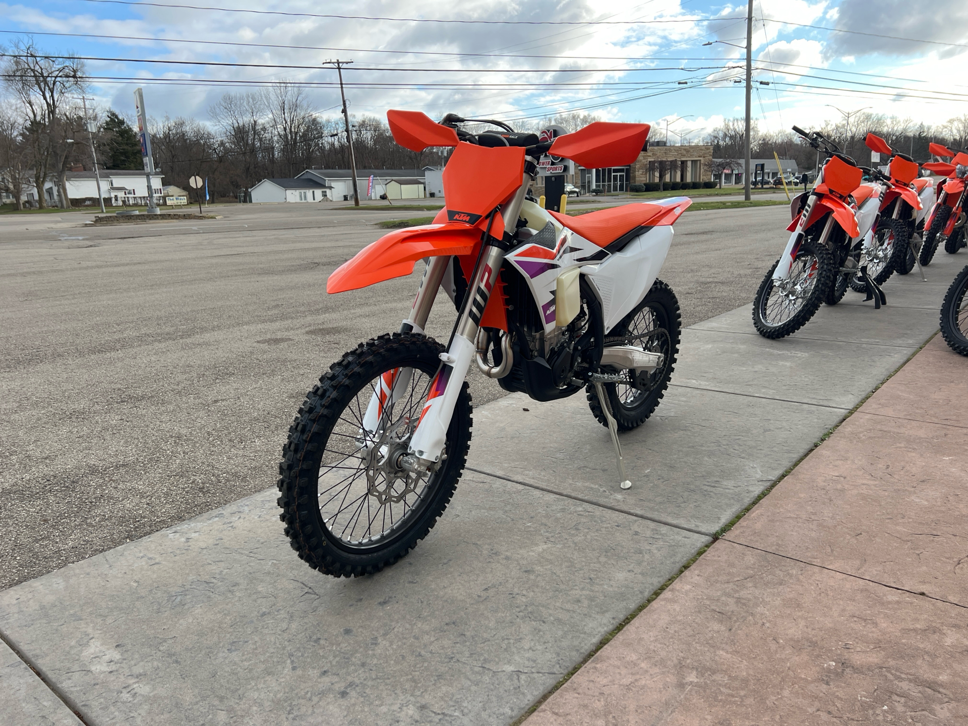 2024 KTM 450 XC-F in Michigan Center, Michigan - Photo 6