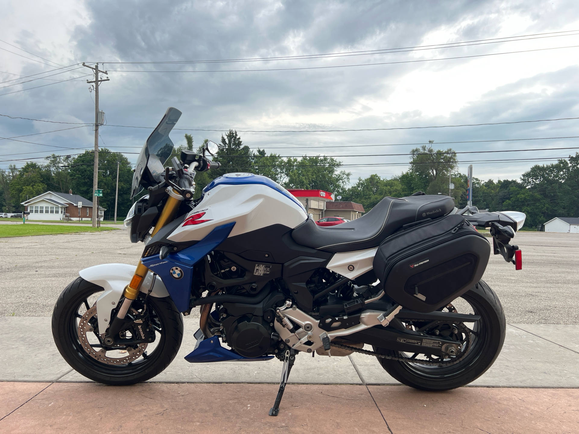 2022 BMW F 900 R in Michigan Center, Michigan - Photo 3