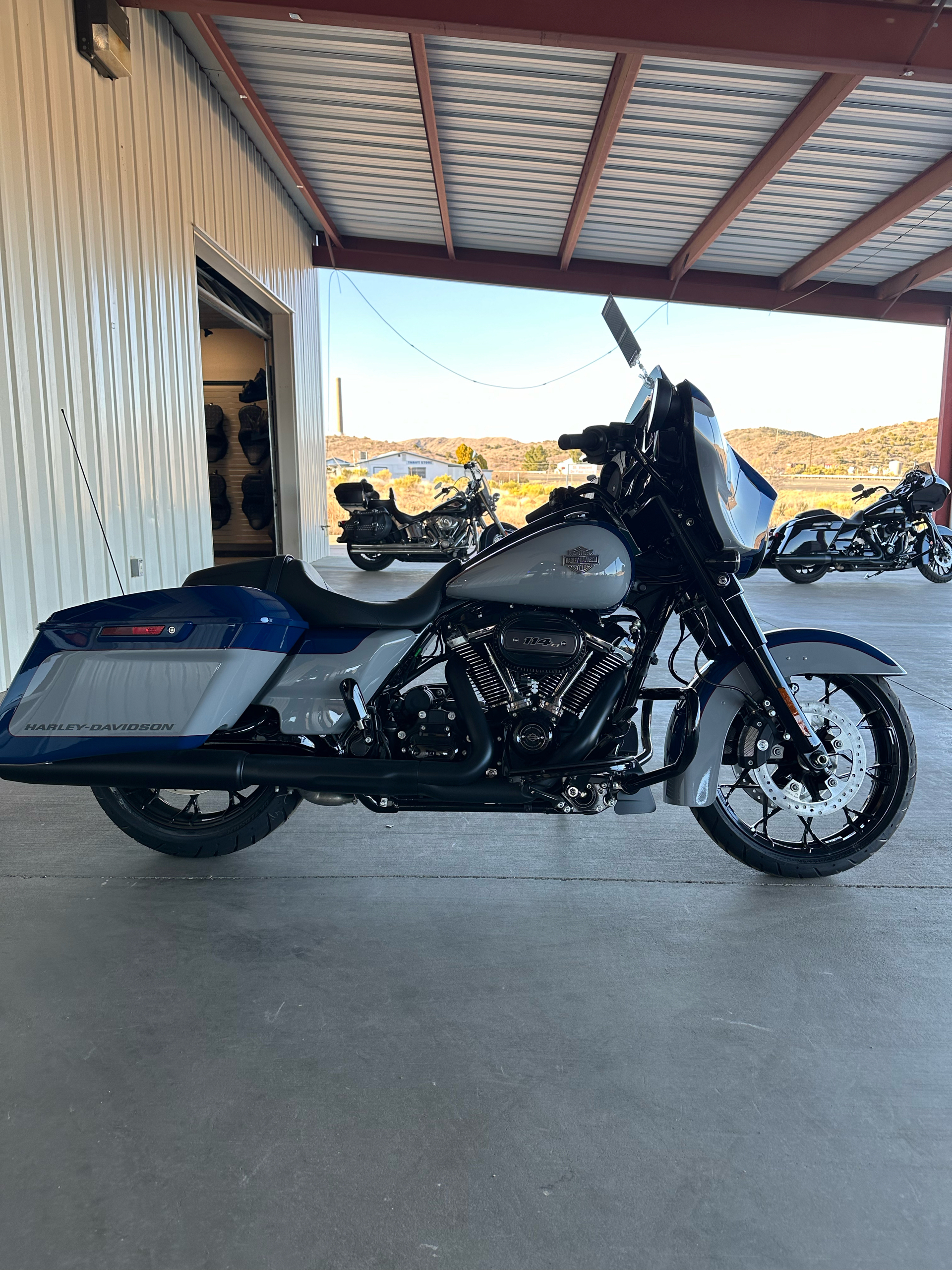 2023 Harley-Davidson Street Glide® Special in Bellemont, Arizona - Photo 2