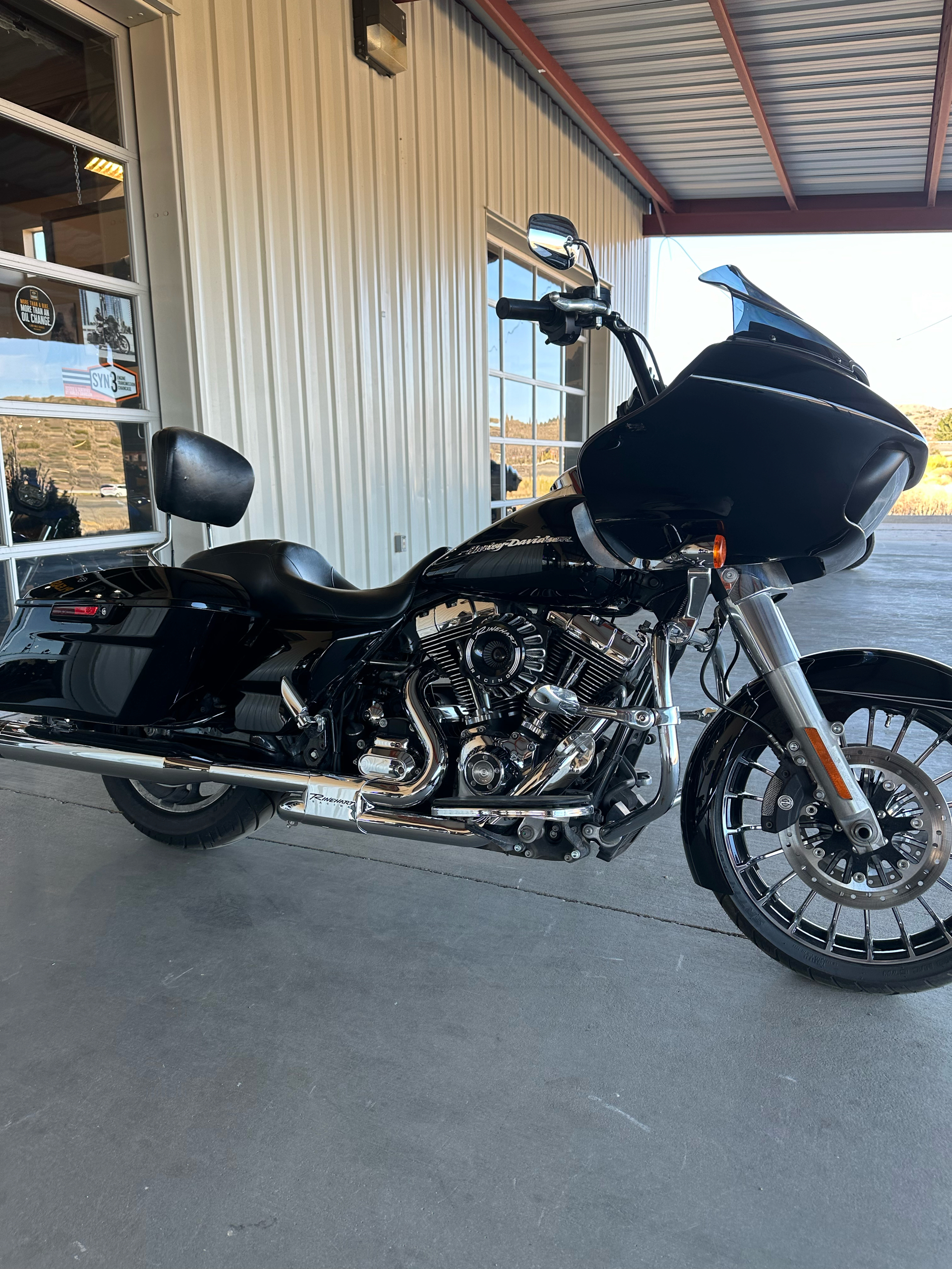 2015 Harley-Davidson Road Glide® in Bellemont, Arizona - Photo 2