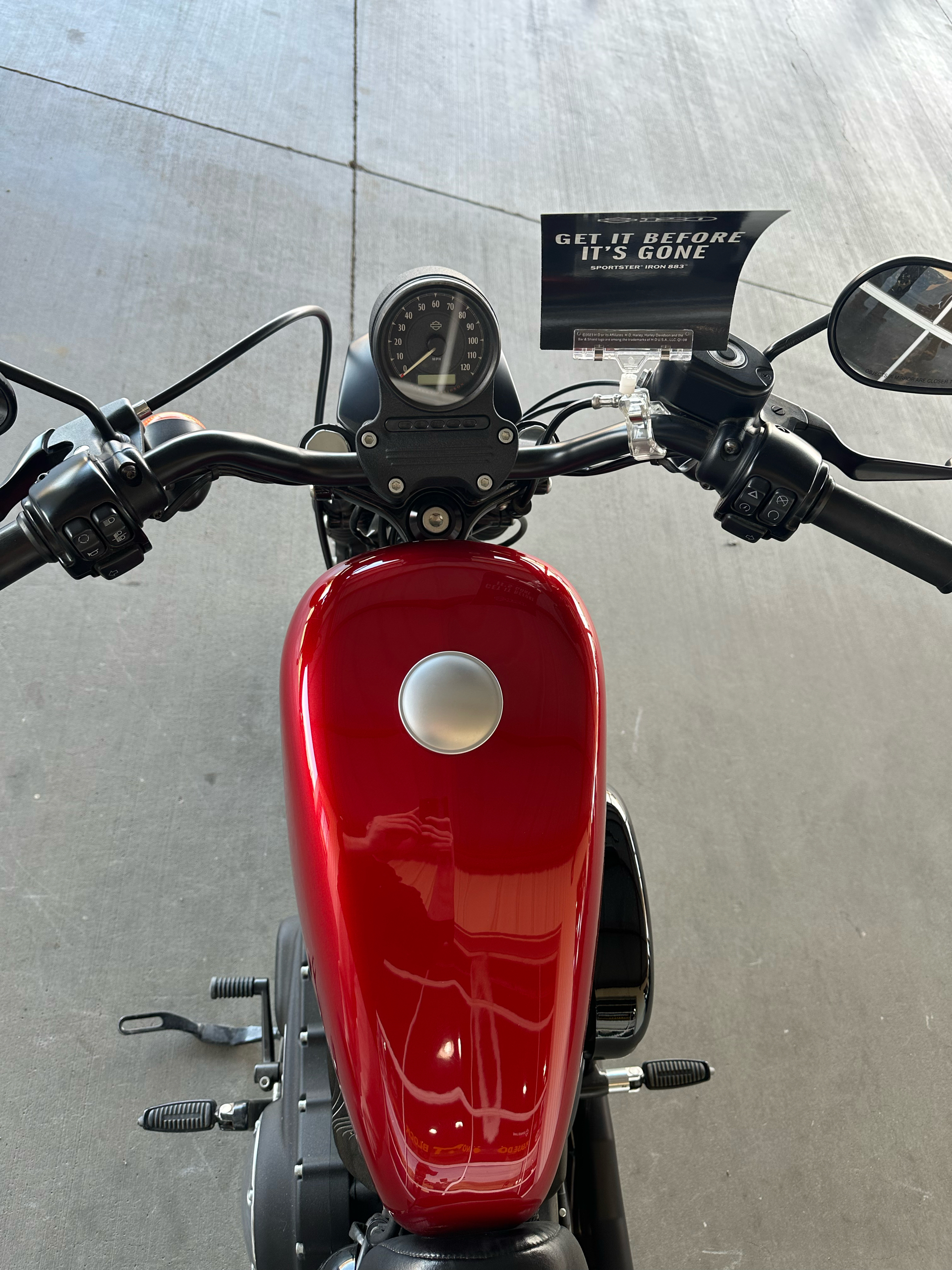 2019 Harley-Davidson Iron 883™ in Bellemont, Arizona - Photo 3