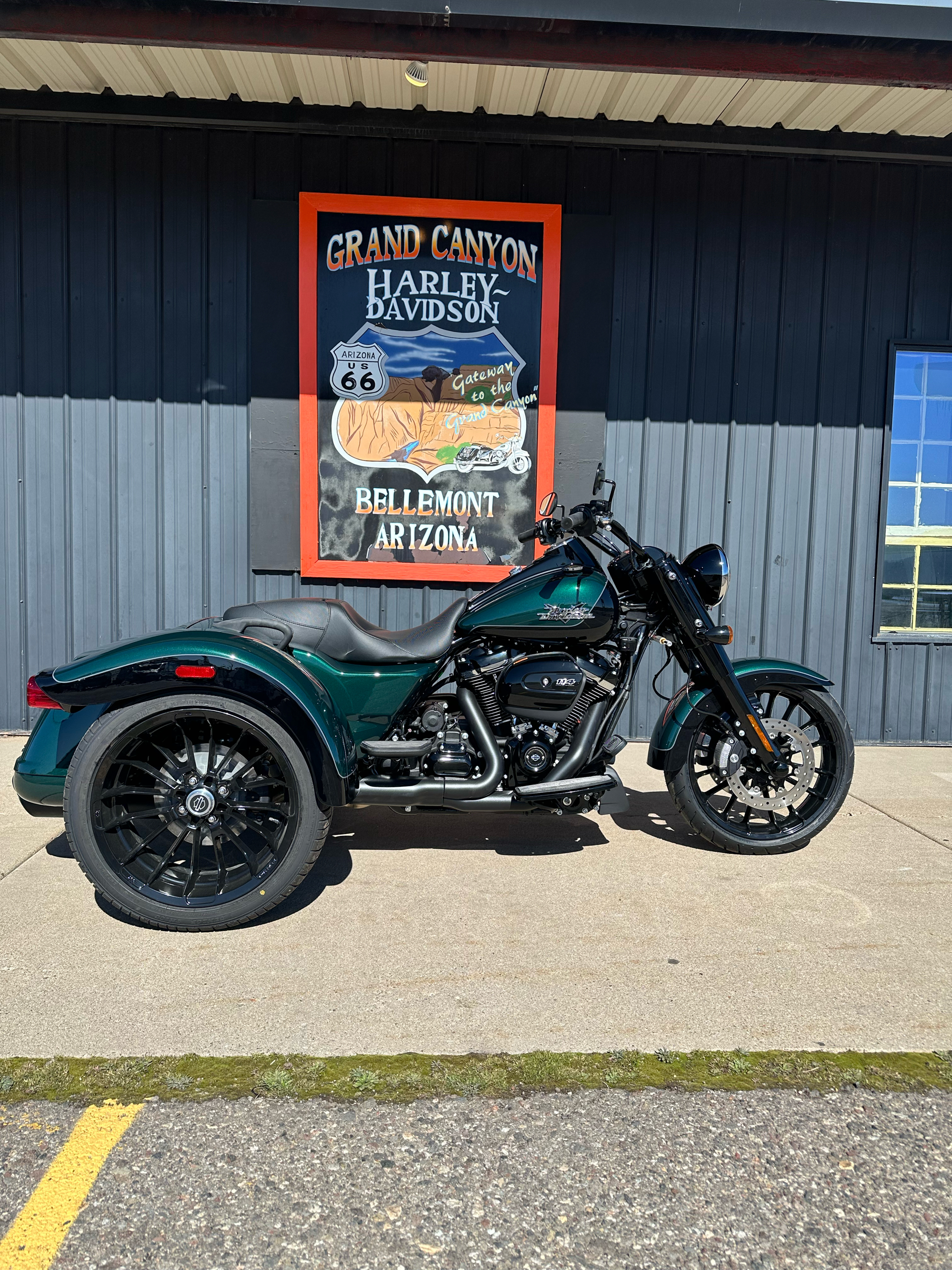 2024 Harley-Davidson Freewheeler® in Bellemont, Arizona - Photo 1