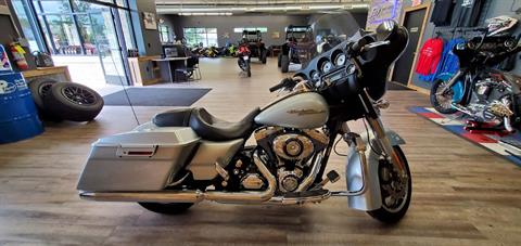 2010 Harley-Davidson Street Glide® in West Allis, Wisconsin - Photo 9