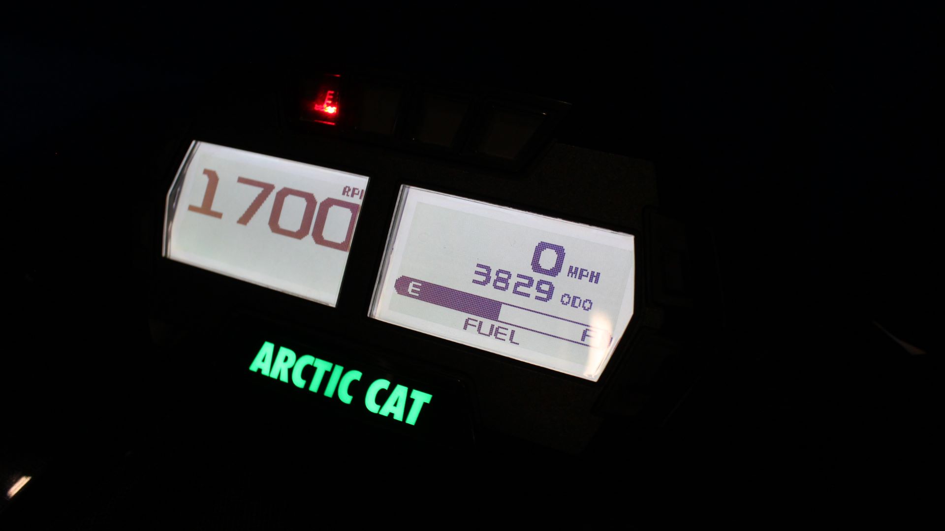 2020 Arctic Cat Riot 8000 1.35 ES in West Allis, Wisconsin - Photo 9