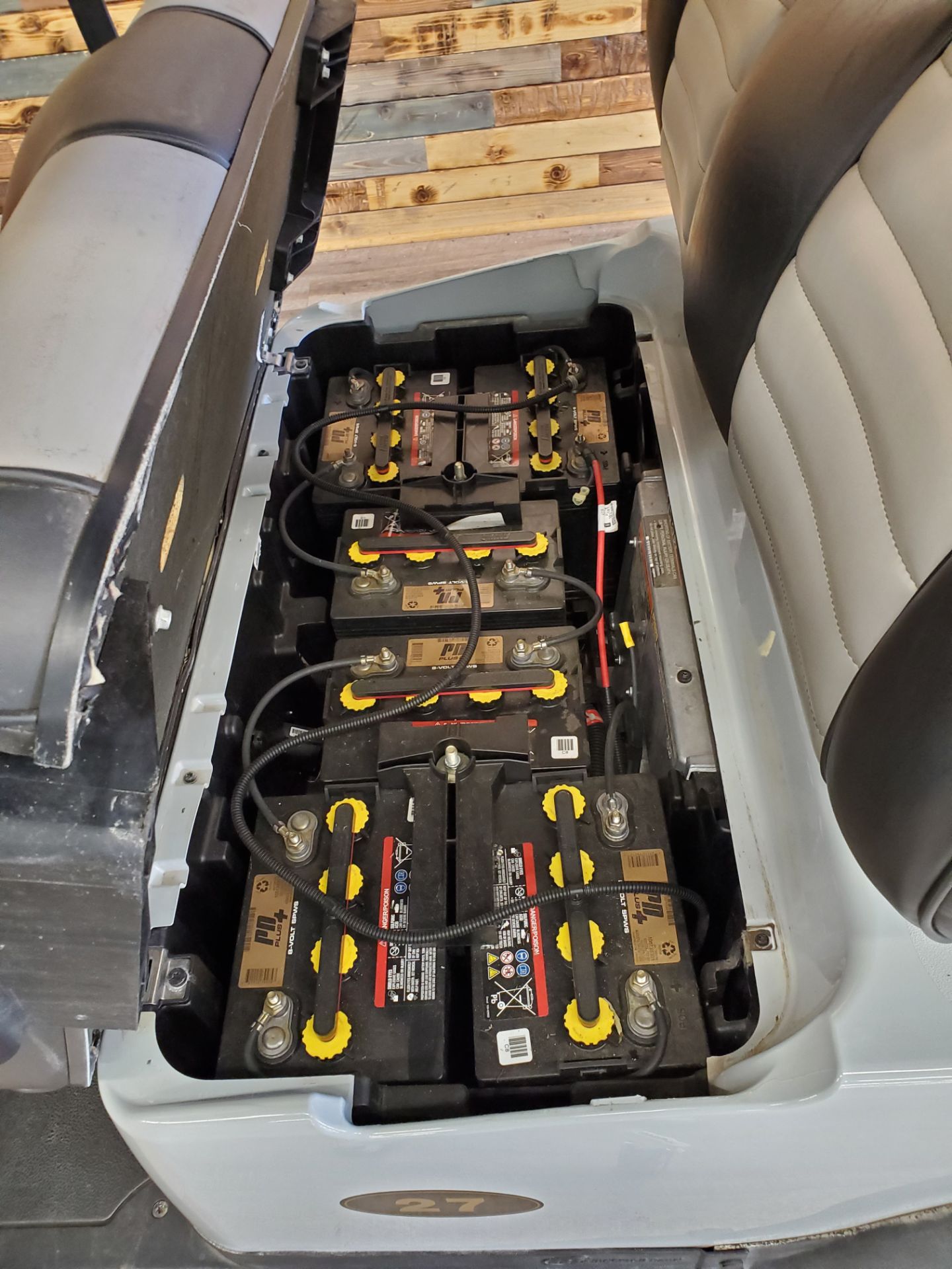 2018 Club Car Precedent i2 Electric in West Allis, Wisconsin - Photo 9