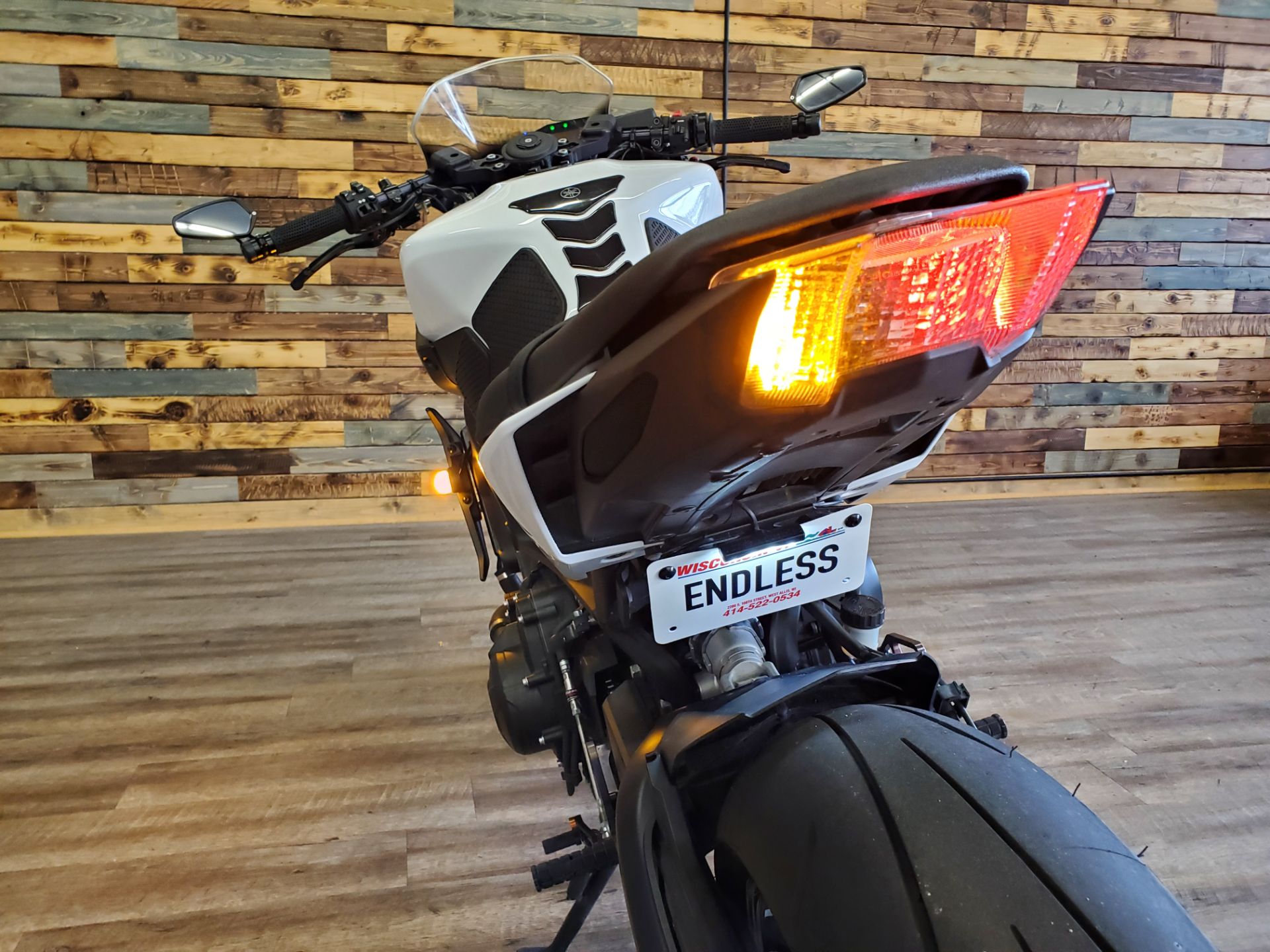 LED Integrated Tail Lights - Photo 8