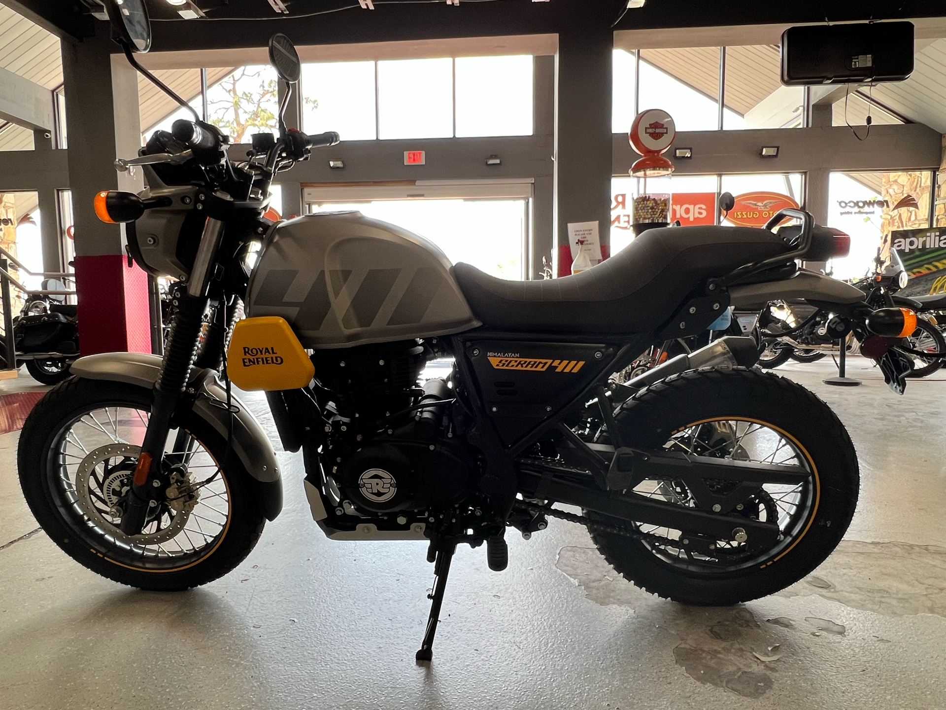 2023 Royal Enfield Scram 411 in Fort Myers, Florida - Photo 4