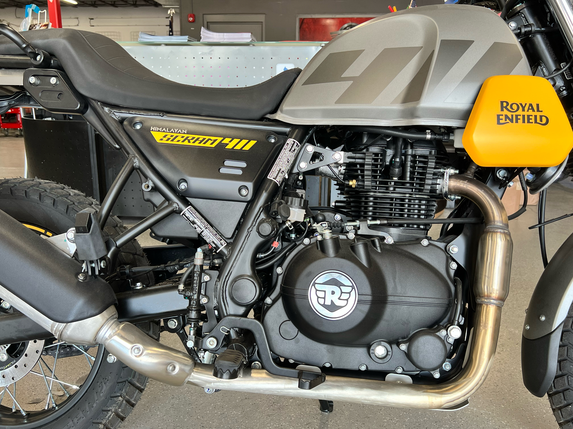 2023 Royal Enfield Scram 411 in Fort Myers, Florida - Photo 10