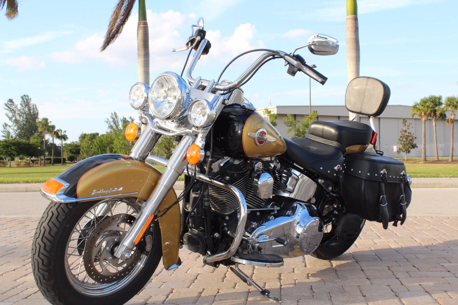 2017 Harley-Davidson Heritage Softail® Classic in Fort Myers, Florida - Photo 4