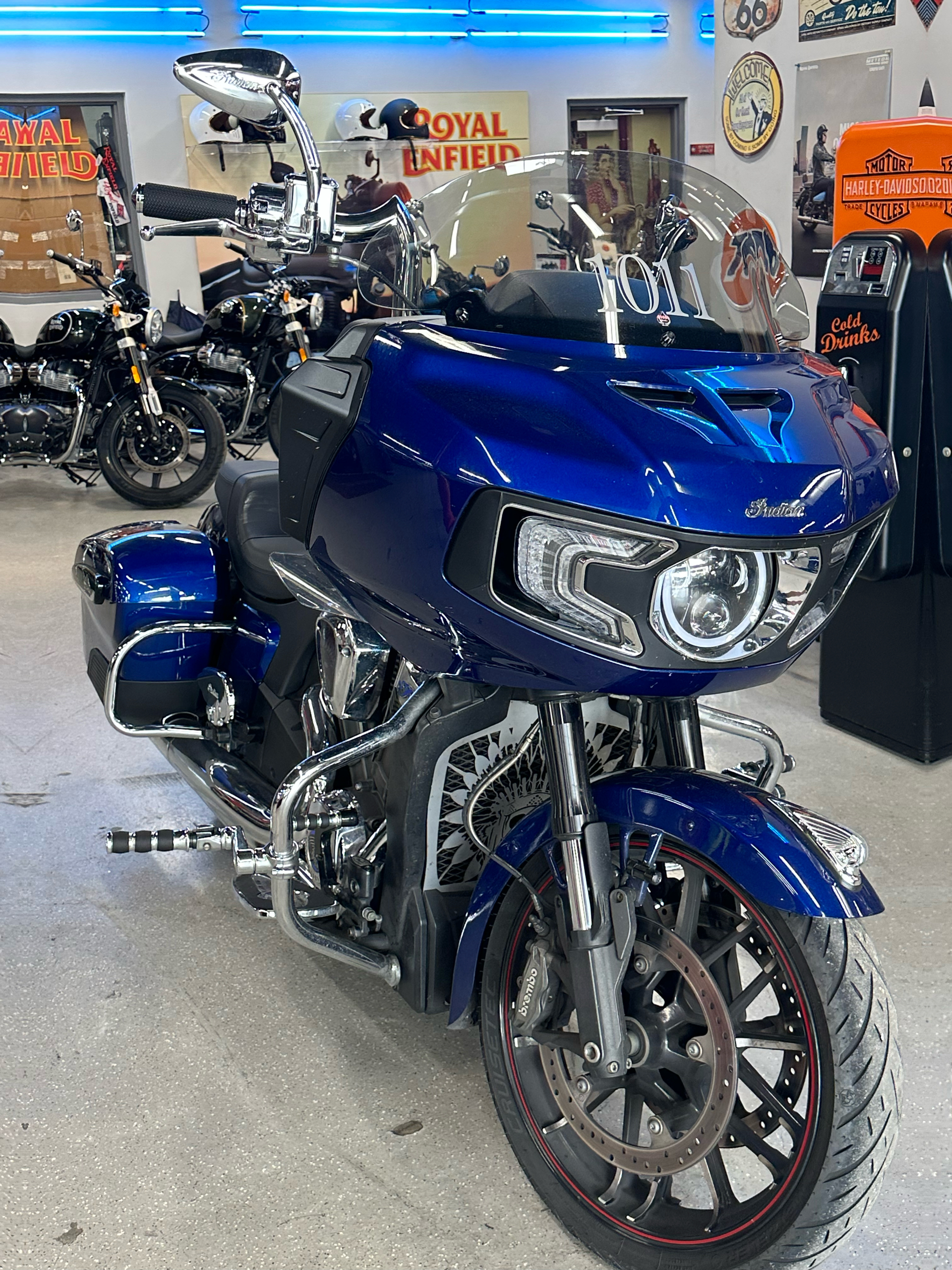 2020 Indian Motorcycle Challenger® Limited in Fort Myers, Florida - Photo 6