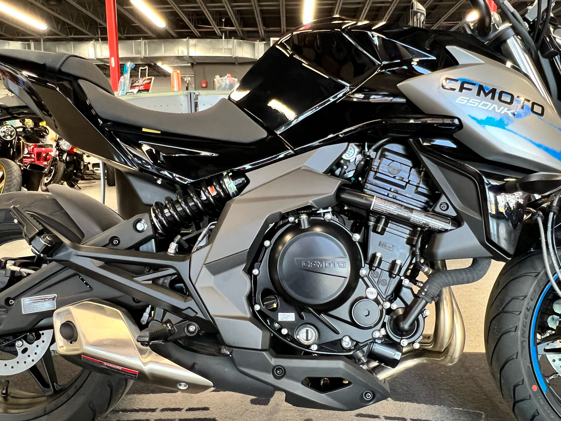 2022 CFMOTO 650NK in Fort Myers, Florida - Photo 12
