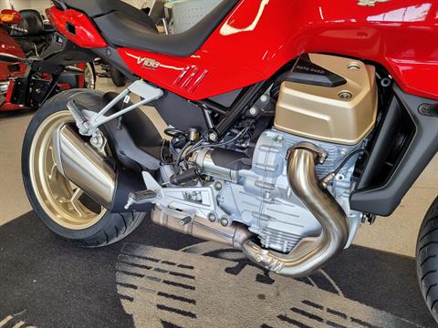 2023 Moto Guzzi V100 Mandello in Fort Myers, Florida - Photo 5